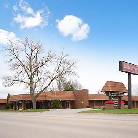 ホテル アメリカズ ベスト バリュー イン ウエブスター シティ Webster City エクステリア 写真