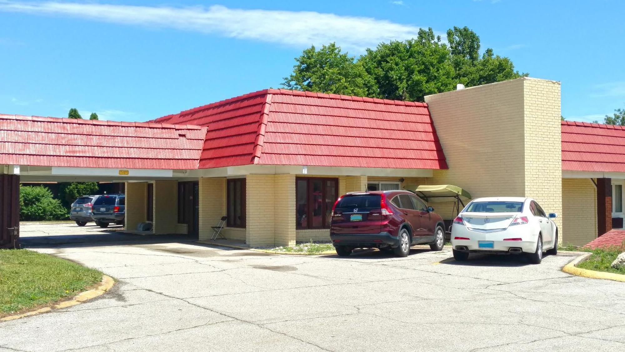 ホテル アメリカズ ベスト バリュー イン ウエブスター シティ Webster City エクステリア 写真